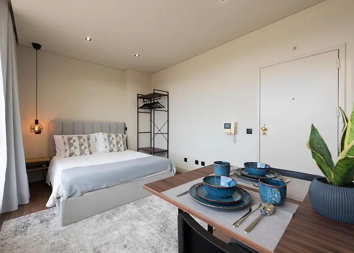 Apartamento Doispontozero Julio Dinis